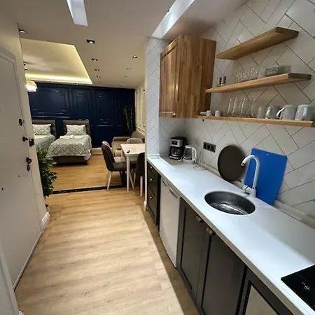 아파트 The Cozy, Below Street Floor *